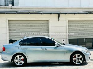 Xe BMW 320i 2010