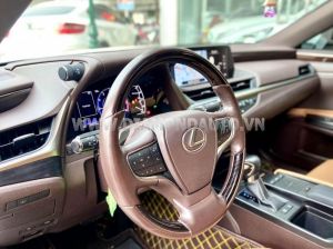 Xe Lexus ES 250 2019