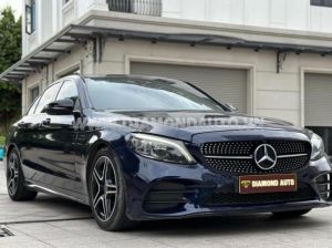 Xe Mercedes Benz C300 AMG 2019