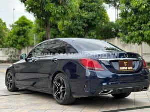 Xe Mercedes Benz C300 AMG 2019