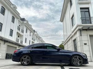 Xe Mercedes Benz C300 AMG 2019