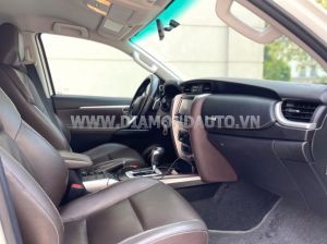 Xe Toyota Fortuner 2.4G 4x2 AT 2019