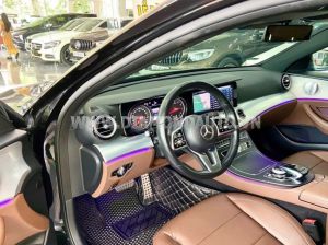 Xe Mercedes Benz E200 2019