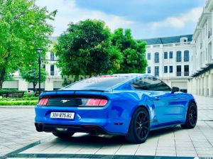 Xe Ford Mustang EcoBoost Fastback 2018