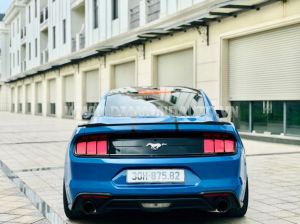 Xe Ford Mustang EcoBoost Fastback 2018