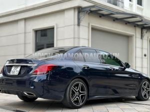 Xe Mercedes Benz C300 AMG 2019