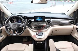 Xe Mercedes Benz V250 Luxury 2022