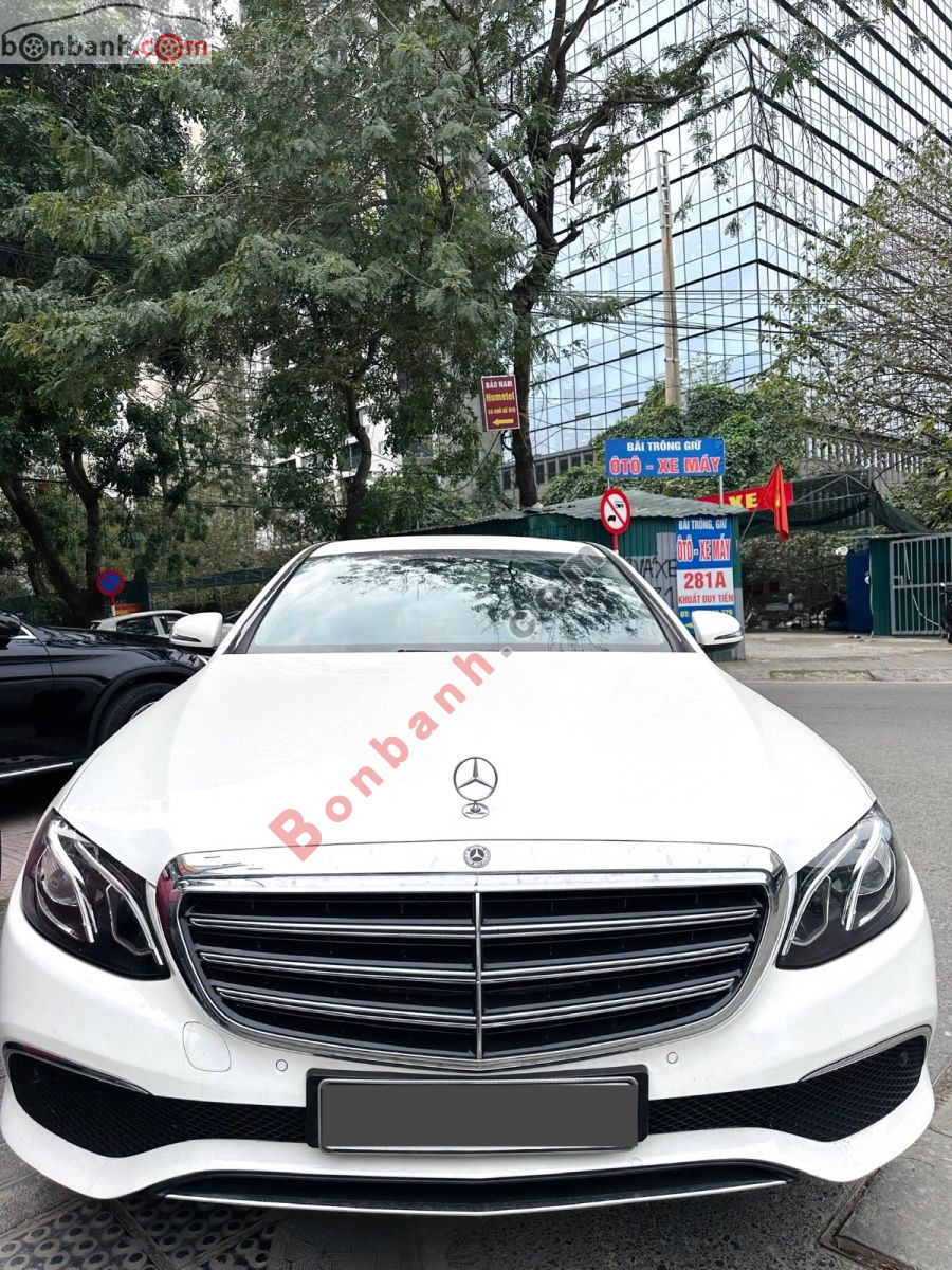 Mercedes Benz E200