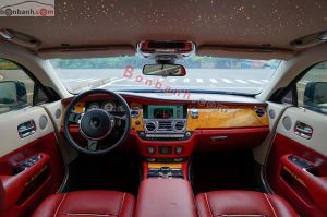 Xe Rolls Royce Wraith 6.6 V12 2014