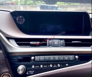 Xe Lexus ES 250 2022