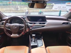 Xe Lexus ES 250 2022