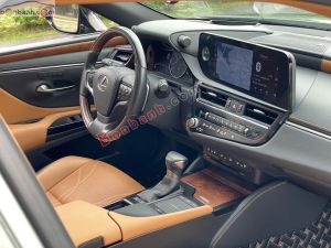 Xe Lexus ES 250 2022