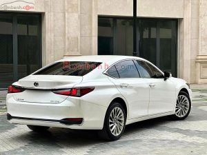 Xe Lexus ES 250 2021