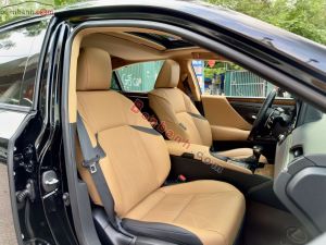 Xe Lexus ES 300h 2022