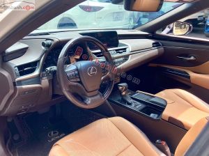 Xe Lexus ES 250 2021