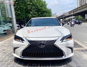 Xe Lexus ES 250 2021