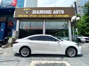 Xe Lexus ES 250 2021