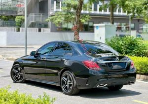 Xe Mercedes Benz C300 AMG 2020