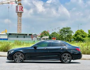 Xe Mercedes Benz C300 AMG 2020