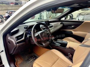 Xe Lexus ES 250 2021