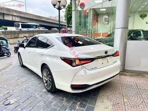 Xe Lexus ES 250 2021