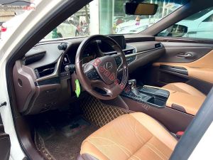 Xe Lexus ES 250 2019