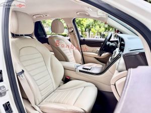 Xe Mercedes Benz GLC 200 4Matic 2020