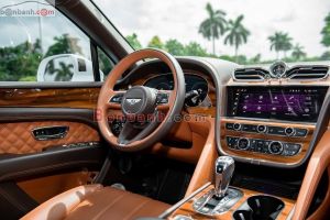 Xe Bentley Bentayga 4.0 V8 2020