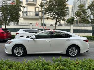 Xe Lexus ES 250 2015