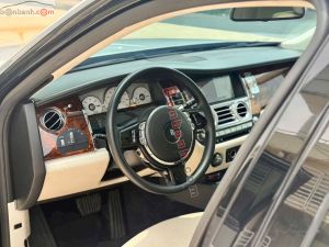 Xe Rolls Royce Ghost 6.6 V12 2010